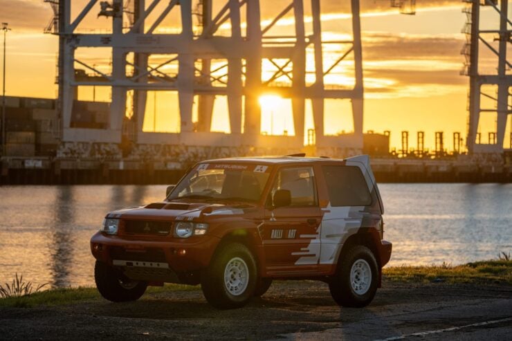 Mitsubishi Pajero Evolution 24