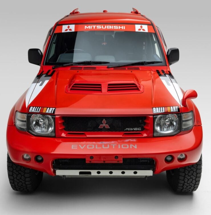 Mitsubishi Pajero Evolution 28