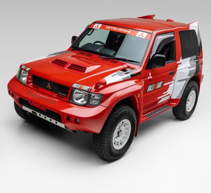 Mitsubishi Pajero Evolution 29