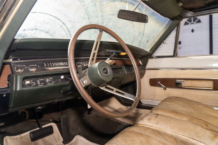 1968 Plymouth Hemi GTX 12