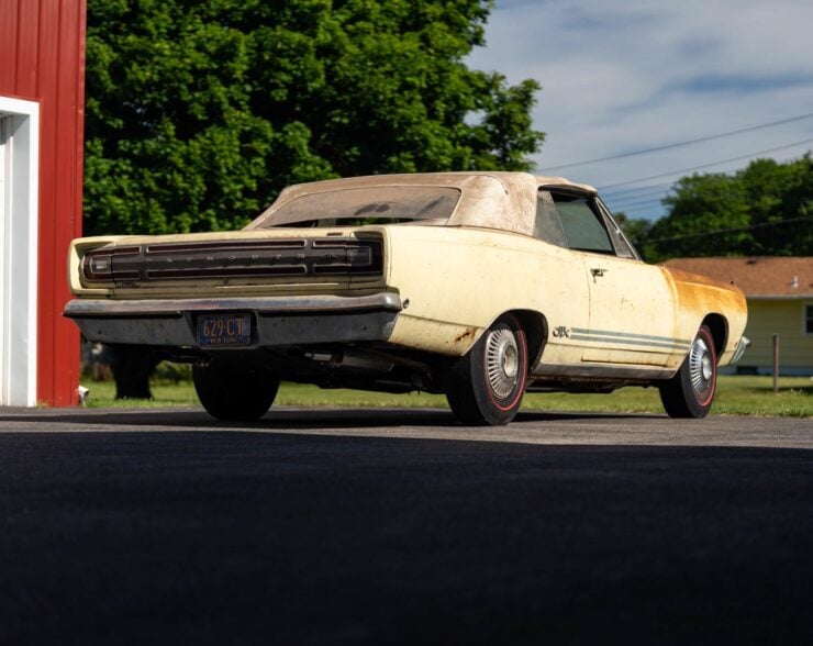 1968 Plymouth Hemi GTX 13