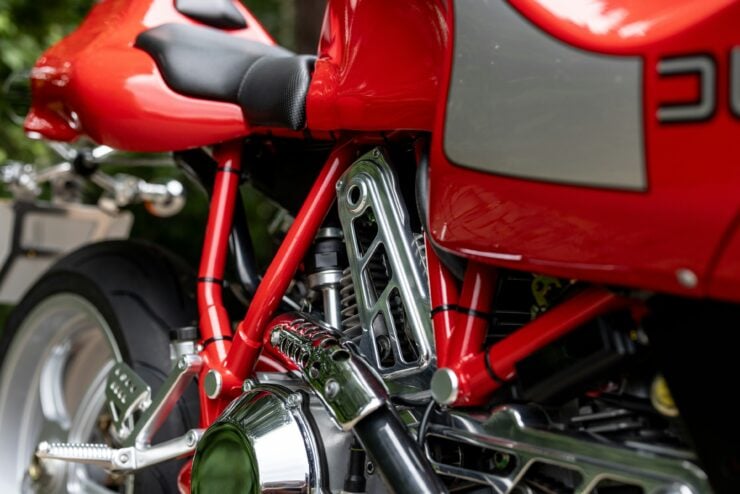 Ducati MH900E 11