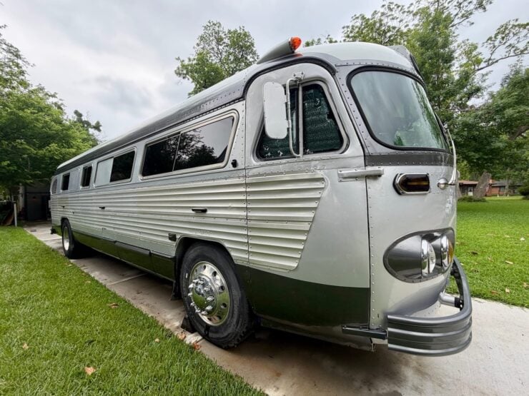 Flxible Visicoach Motorhome 10