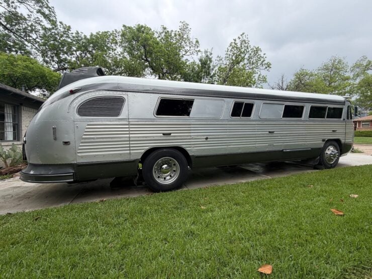 Flxible Visicoach Motorhome 13
