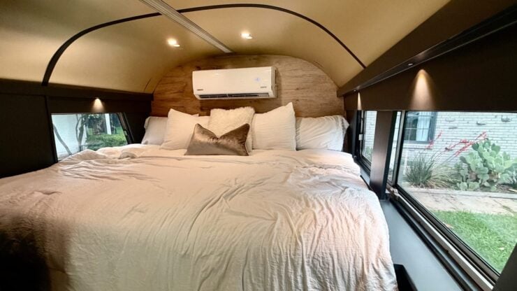 Flxible Visicoach Motorhome 24