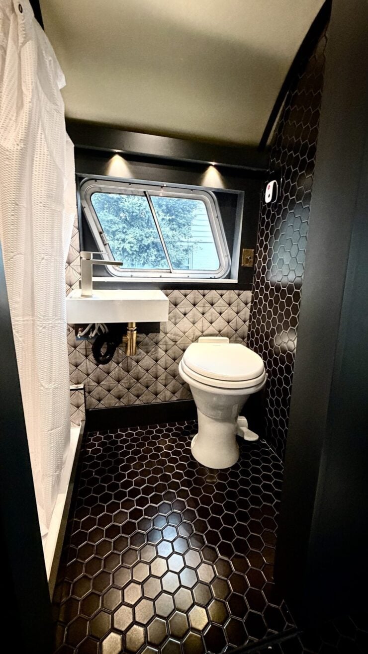 Flxible Visicoach Motorhome 25
