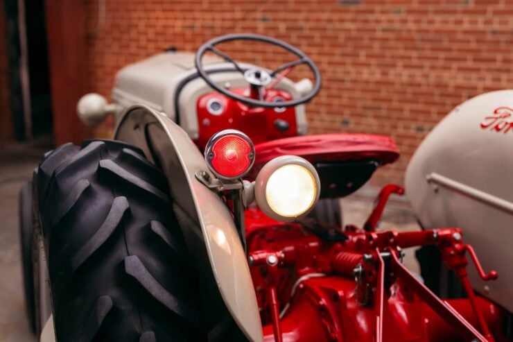 Ford 8N Tractor Funk V8 15