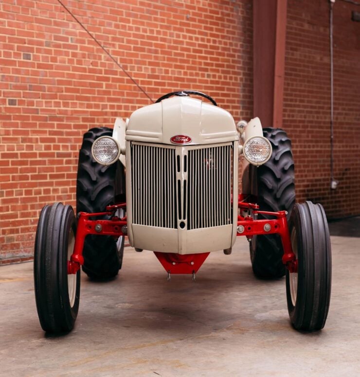 Ford 8N Tractor Funk V8 6