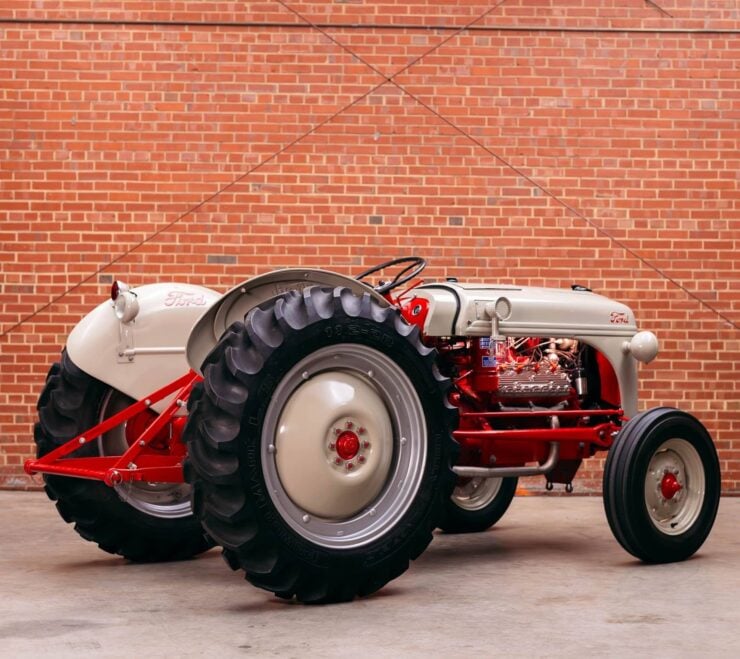 Ford 8N Tractor Funk V8 9