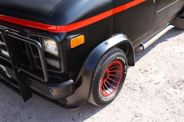 GMC Vandura A Team Van 21