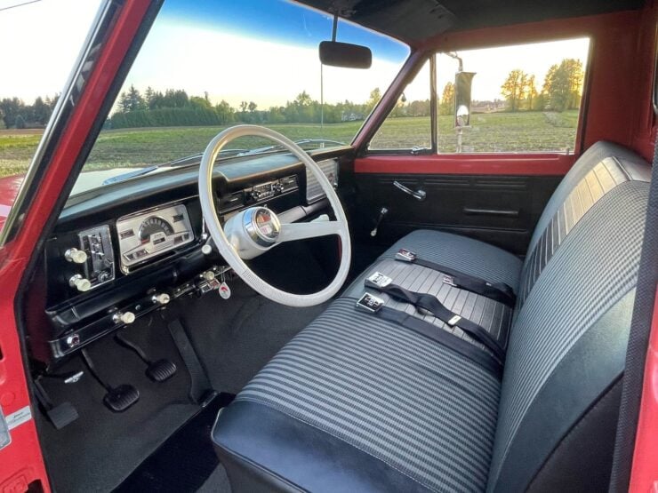 Jeep Gladiator And Alaskan Camper 8