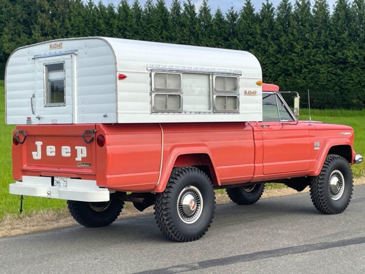 Jeep Gladiator And Alaskan Camper 9