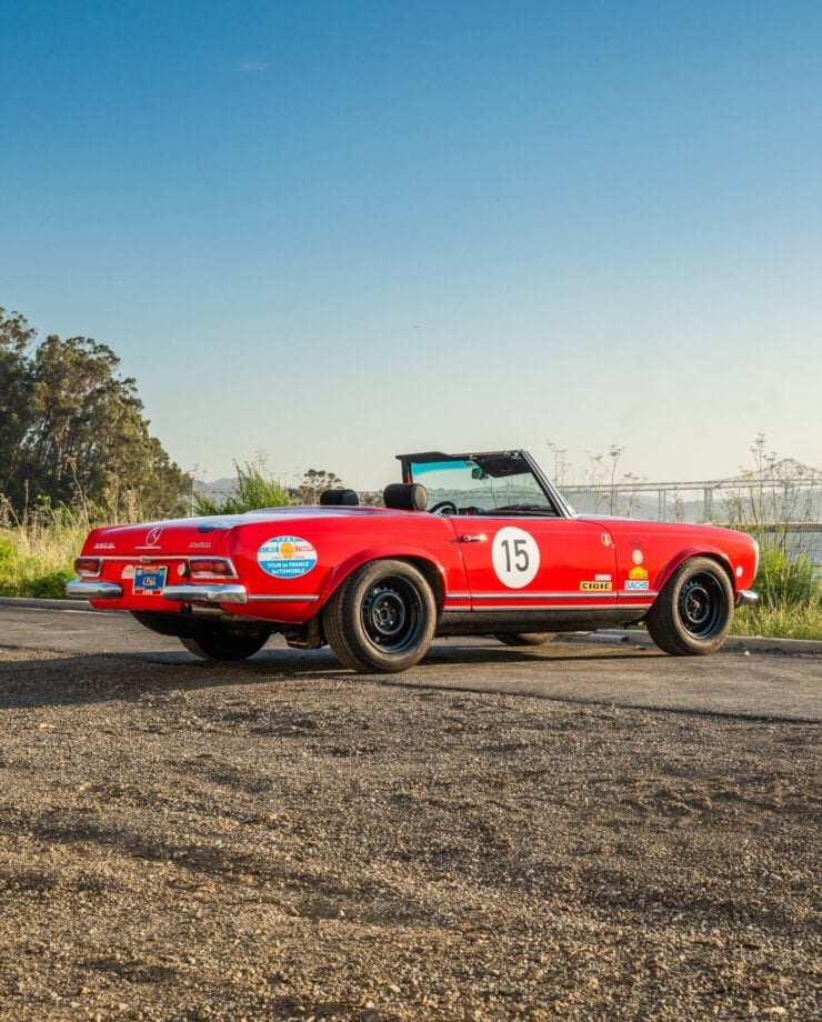 Kwiek Classics AMG V8-Swapped Mercedes-Benz 230SL 1