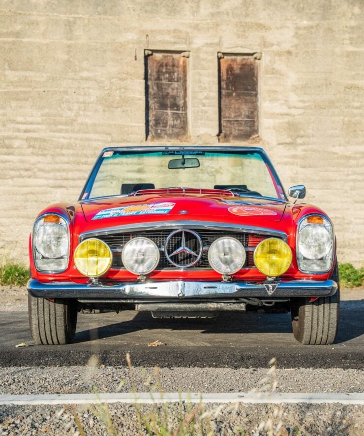 Kwiek Classics AMG V8-Swapped Mercedes-Benz 230SL 2