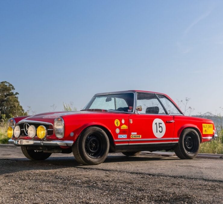 Kwiek Classics AMG V8-Swapped Mercedes-Benz 230SL 22