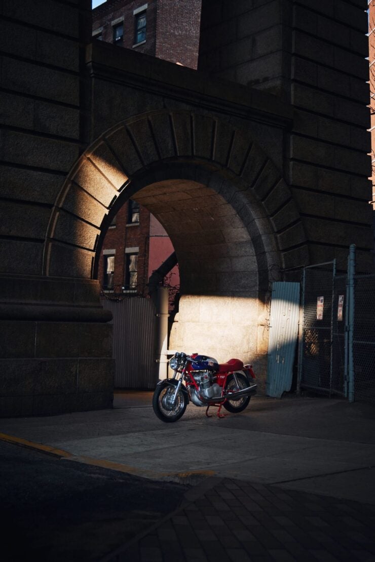 MV Agusta 750S 14