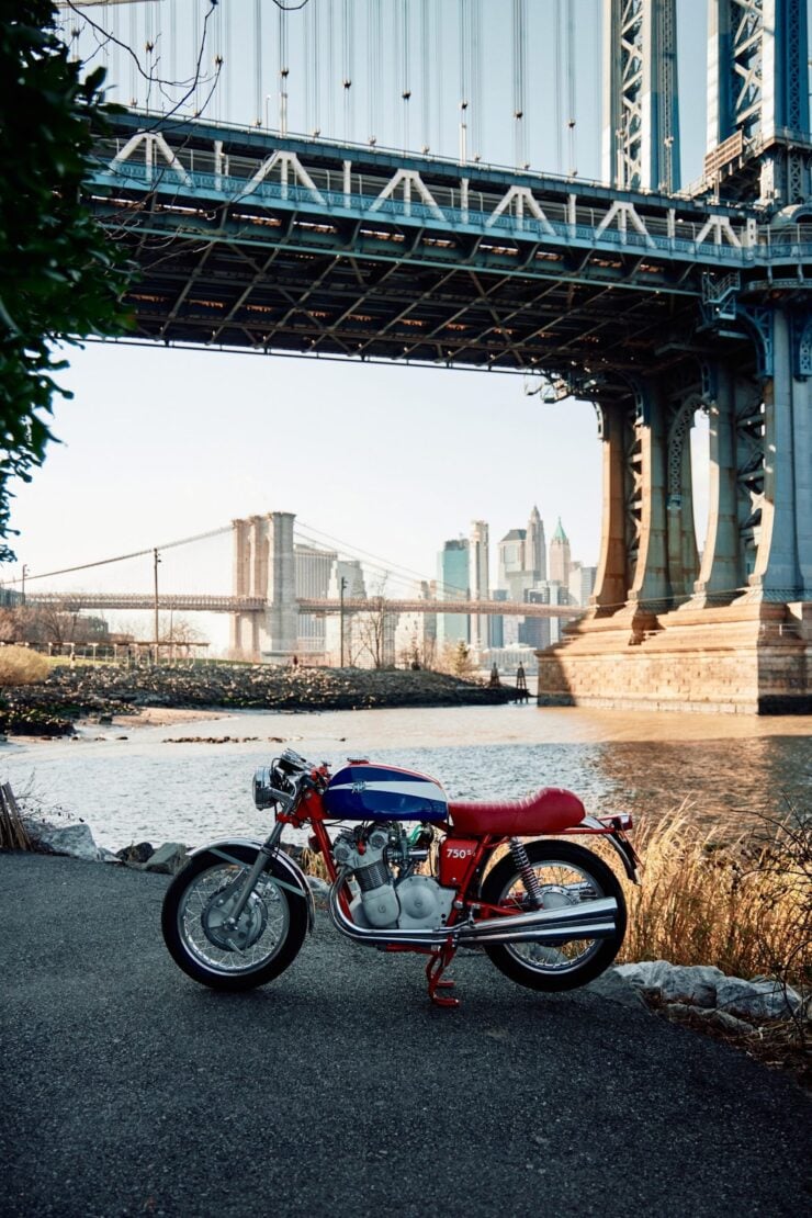 MV Agusta 750S 8