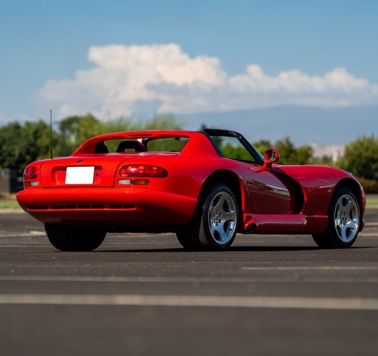 Dodge Viper RT10 3