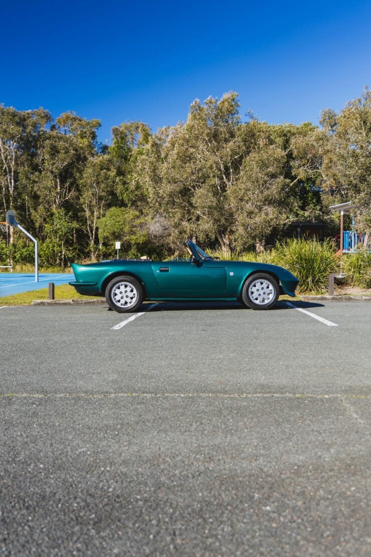 Evante Sports Car 14