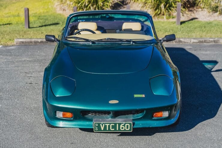 Evante Sports Car 24