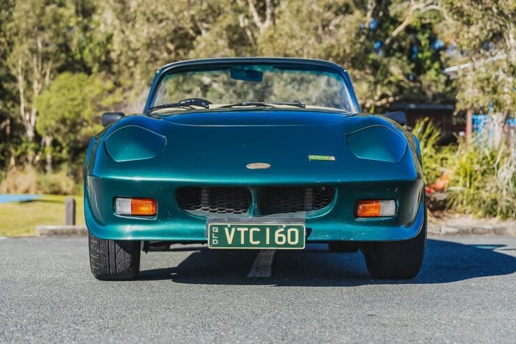 Evante Sports Car 25