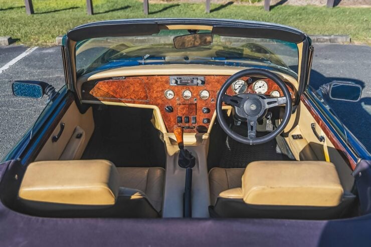 Evante Sports Car 29