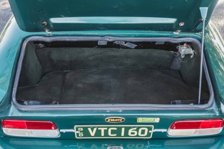Evante Sports Car 31
