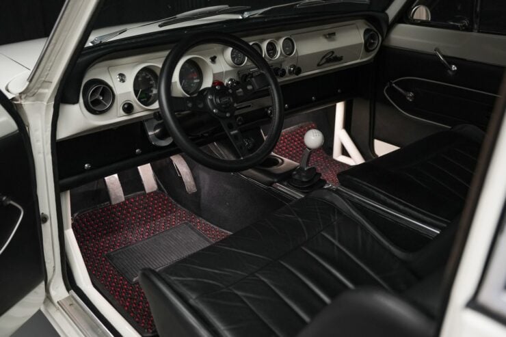 Ford Cortina V8 Sleeper 26
