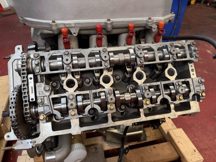 Ford SVT Mustang Cobra R V8 Crate Engine 4