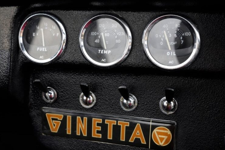 Ginetta G15 Classic Car 17