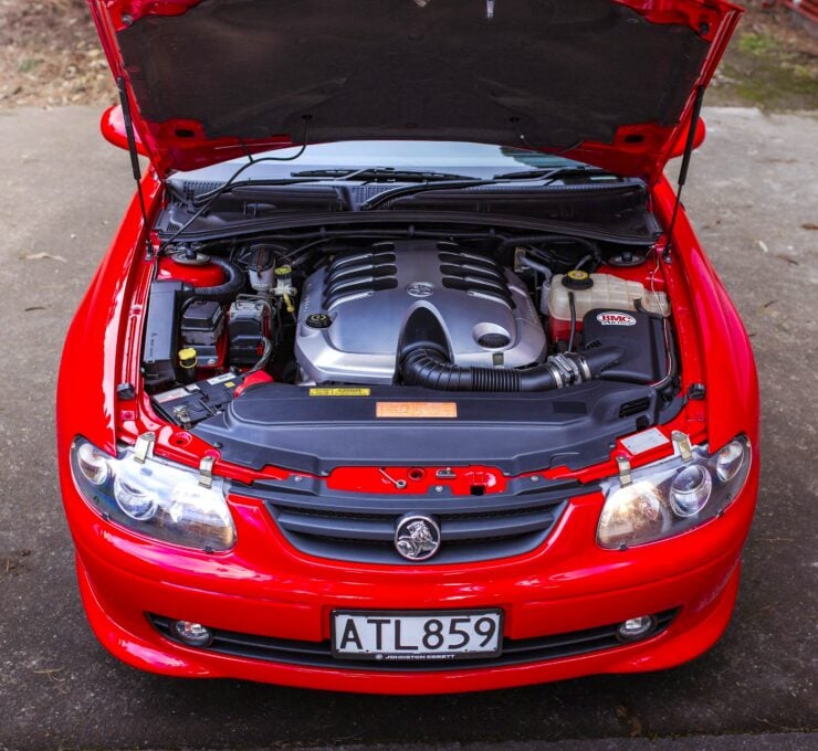 Holden Monaro CV8 17