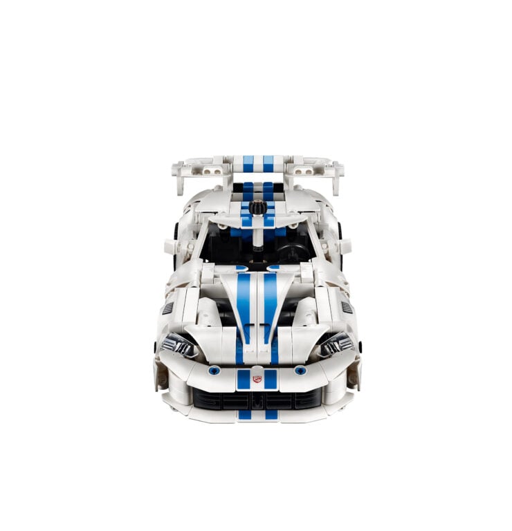 LEGO Technic Dodge Viper GTS-R 4