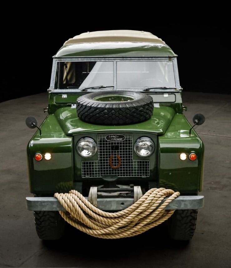 Land Rover Series II 1