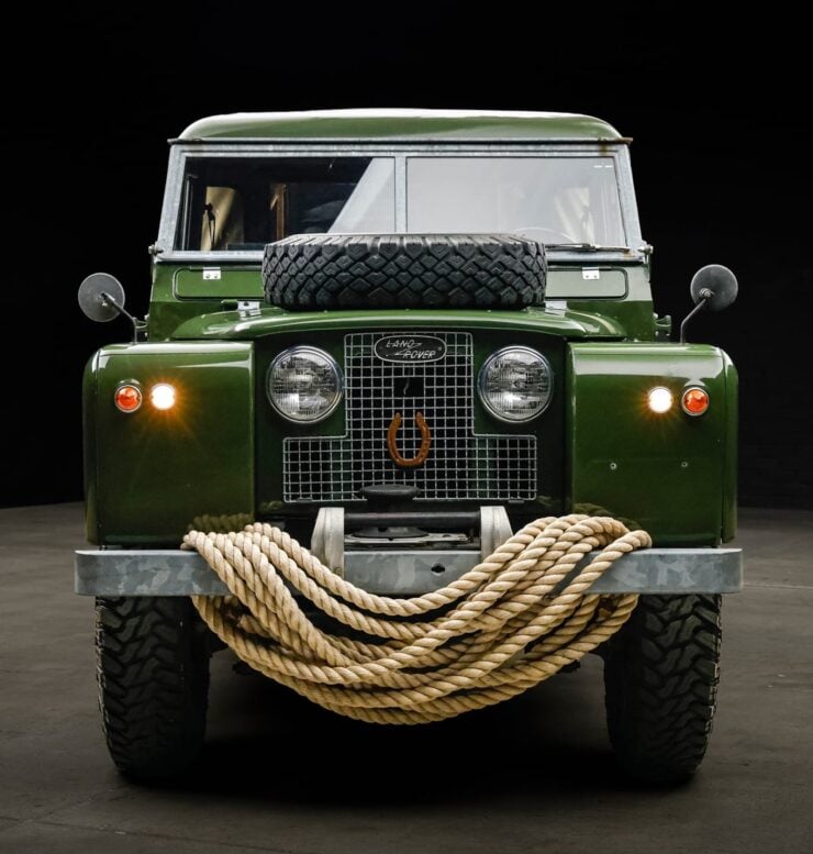 Land Rover Series II 32