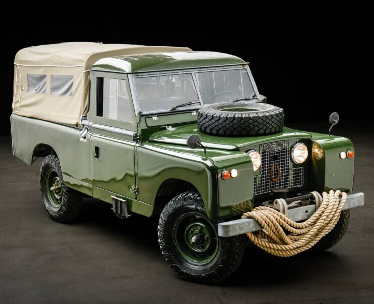 Land Rover Series II 4