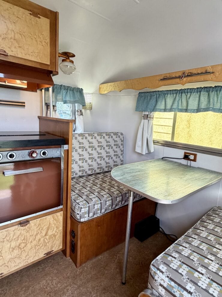 Silver Streak Sabre Travel Trailer 11