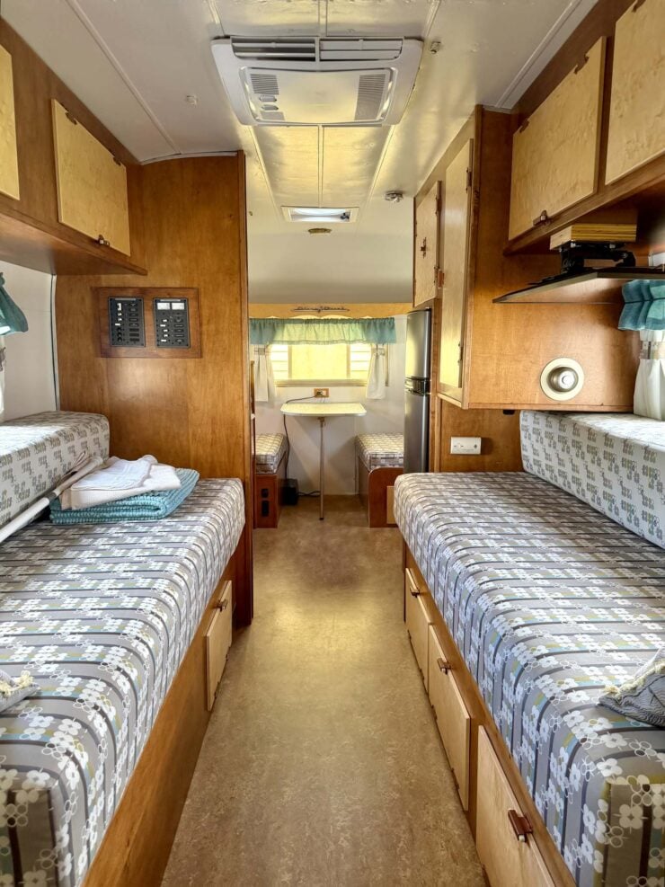 Silver Streak Sabre Travel Trailer 18