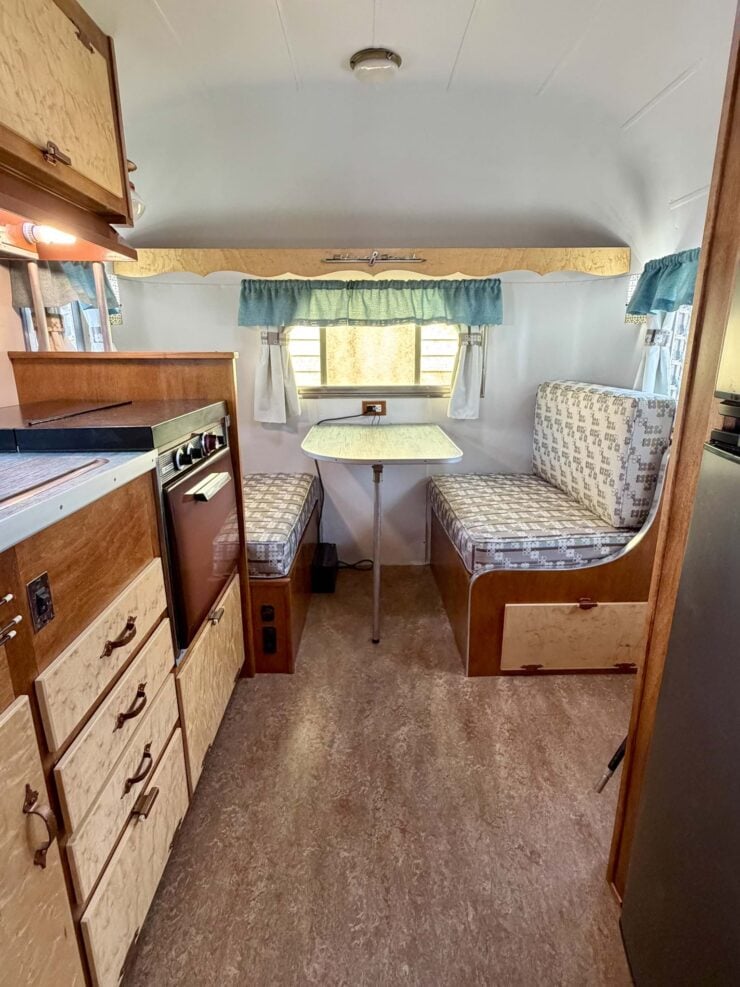 Silver Streak Sabre Travel Trailer 19