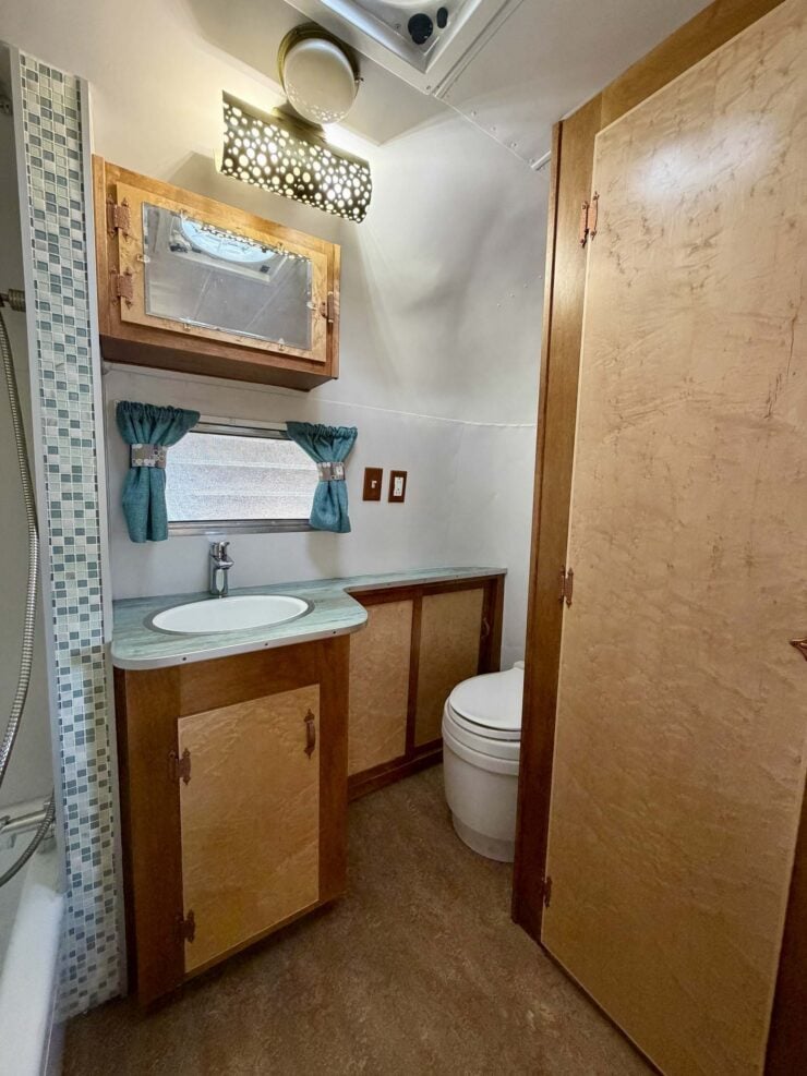 Silver Streak Sabre Travel Trailer 6