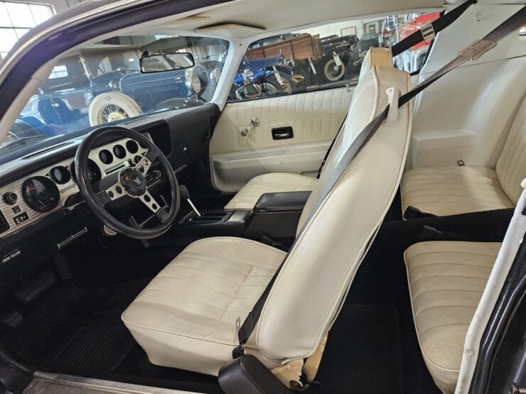 1977 Pontiac Firebird Trans Am 22