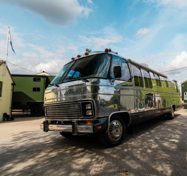Airstream 310 Motorhome 12