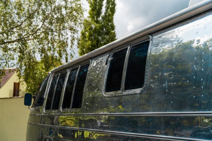 Airstream 310 Motorhome 4