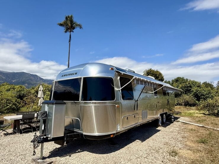 Airstream Classic 33FB Twin 2