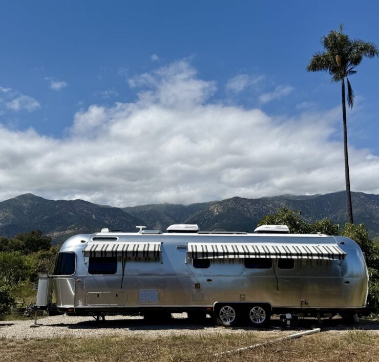Airstream Classic 33FB Twin 6