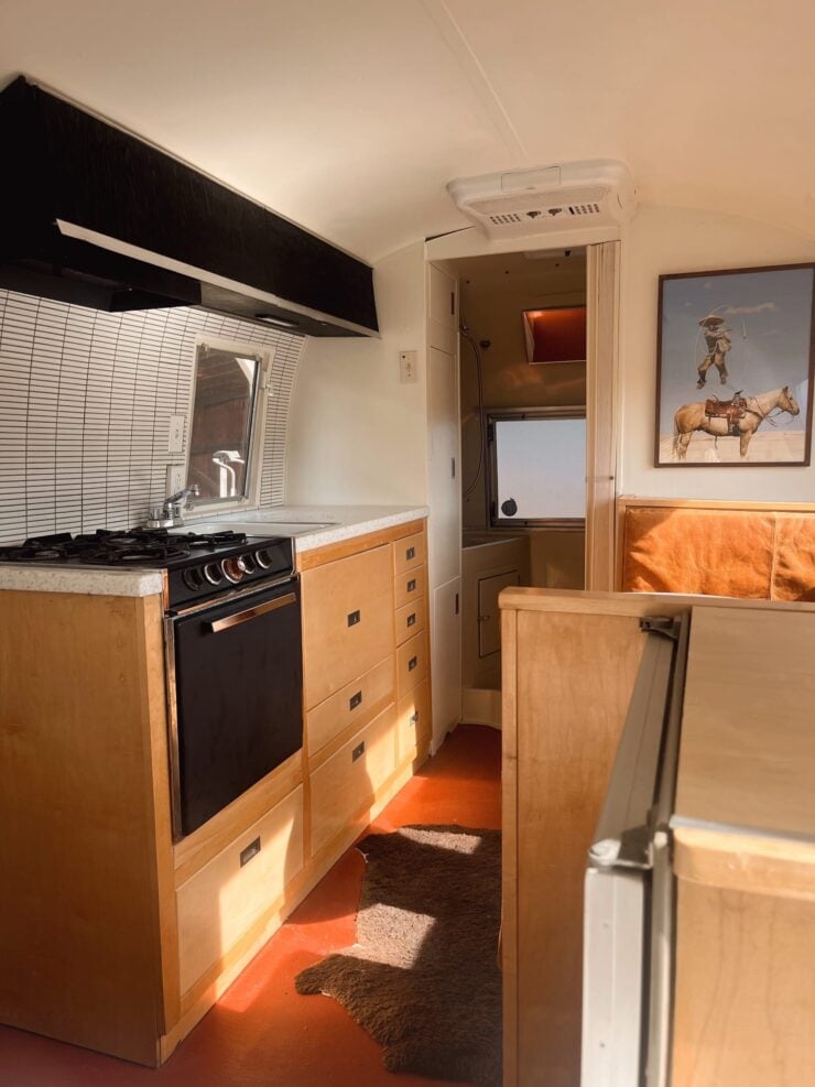 Airstream Globe Trotter Land Yacht 20