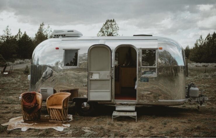 Airstream Globe Trotter Land Yacht