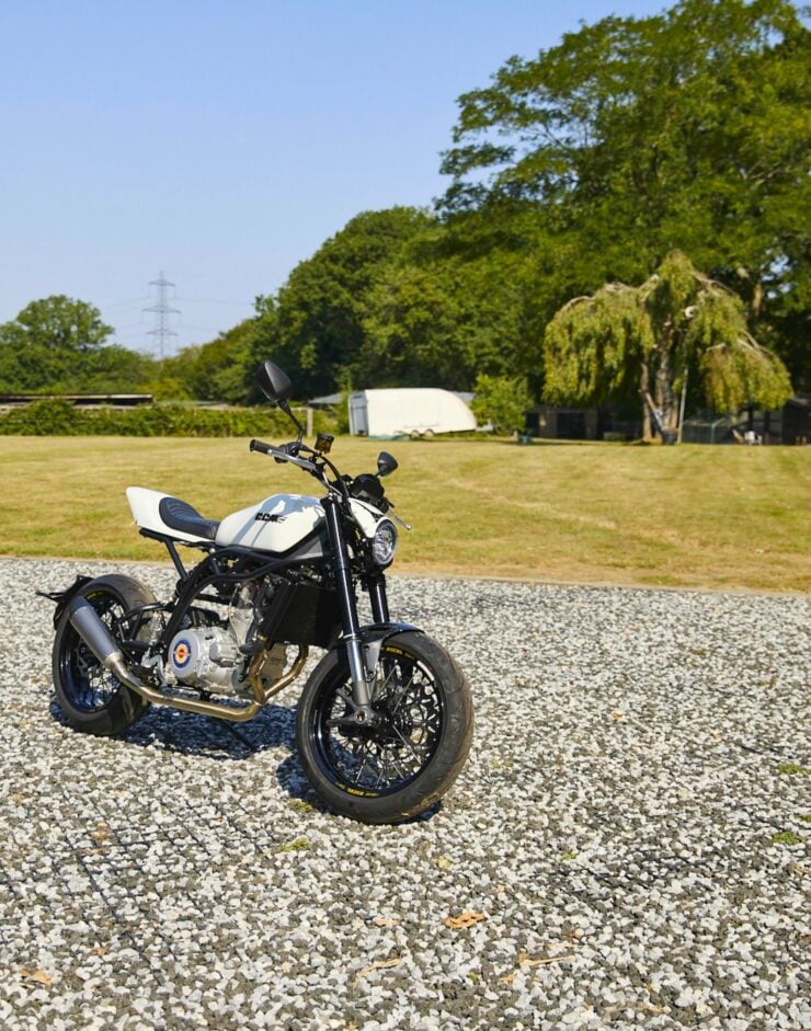CCM Street Moto 600 Motorcycle 15