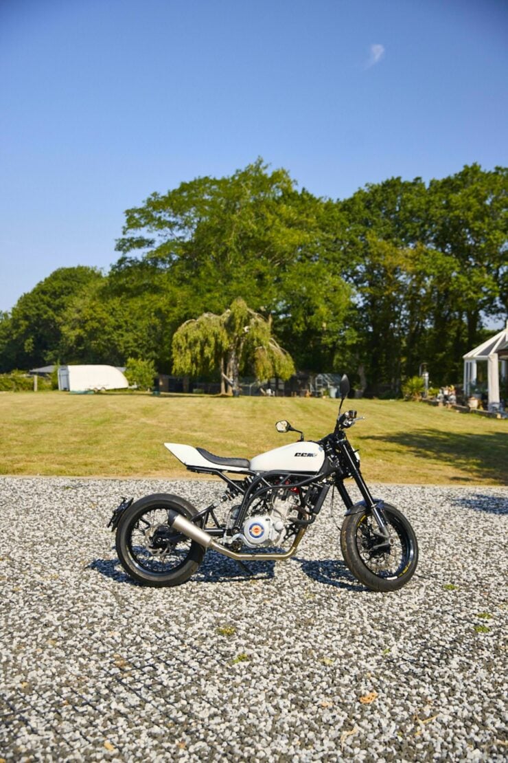 CCM Street Moto 600 Motorcycle 16