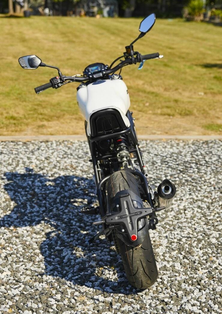 CCM Street Moto 600 Motorcycle 18