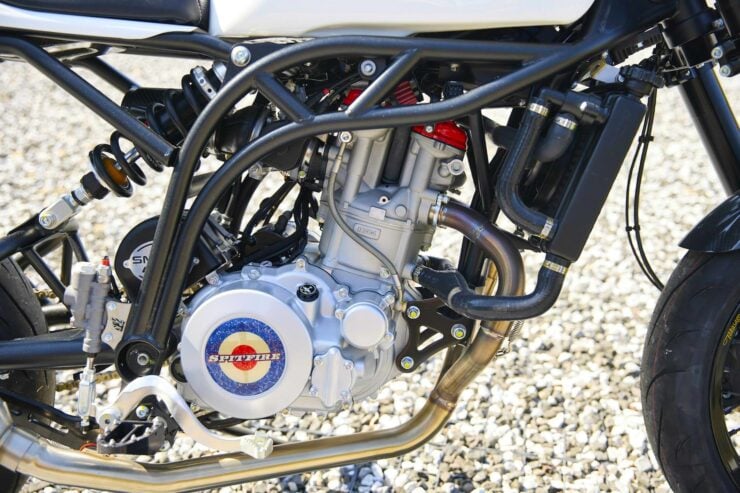 CCM Street Moto 600 Motorcycle 5